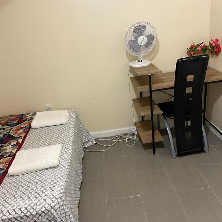 A Delightful Room In Queens New York Esterno foto